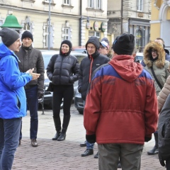 Przedstawiciele Polskiej oraz Małopolskiej Organizacji Turystycznej - spacer po Tarnowie